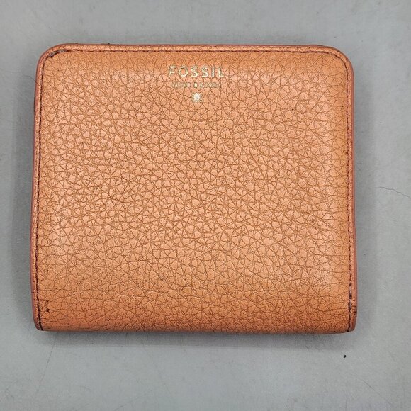 Fossil Mini Orange Tan Bifold Snap Wallet Leather Women's - Picture 1 of 7